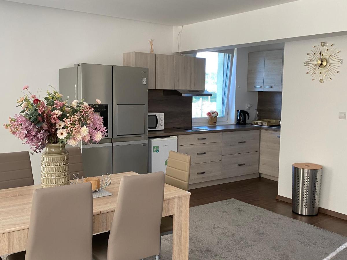 Apartament Kajula Bešeňová Zewnętrze zdjęcie